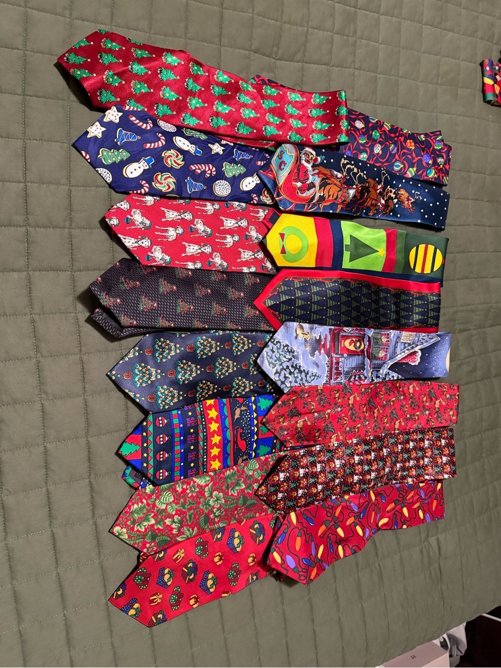 Lot of 16 Christmas Ties